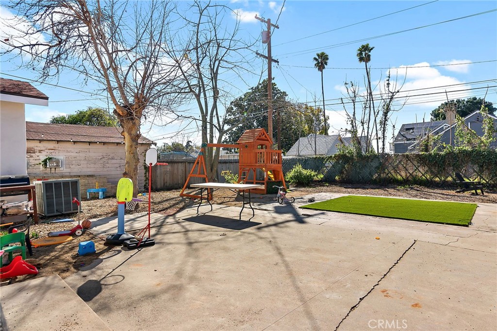 2872 N Stoddard Avenue Property Photo 28