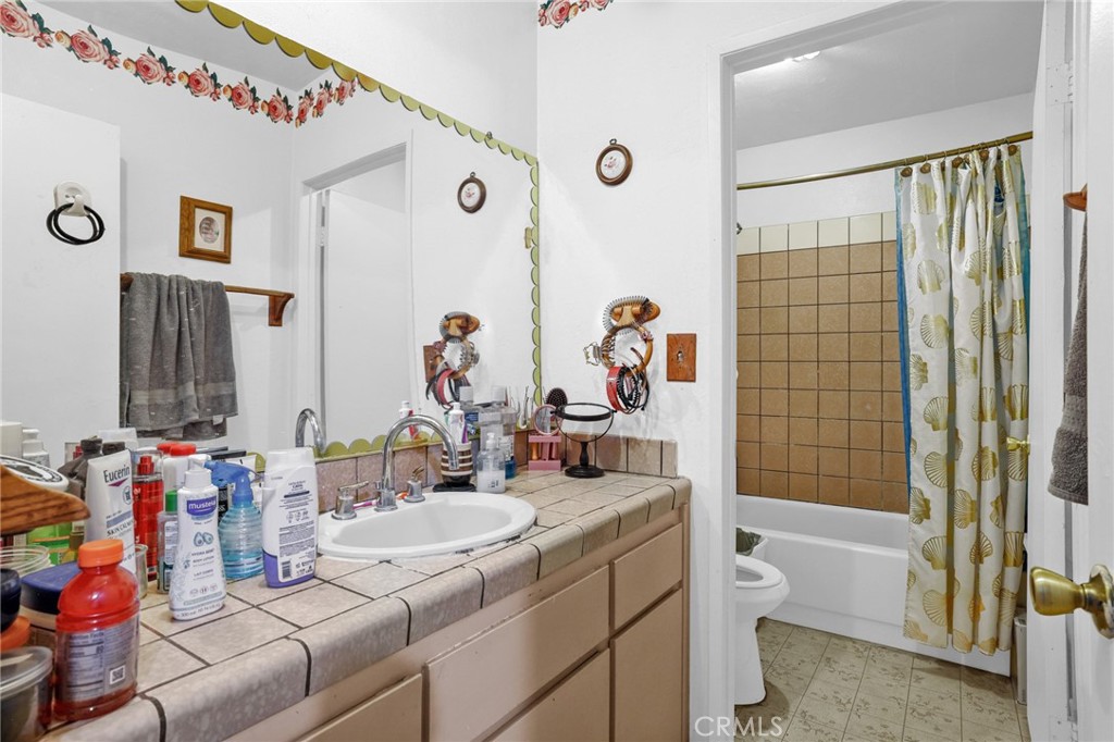 9546 San Pablo Avenue Property Photo 9
