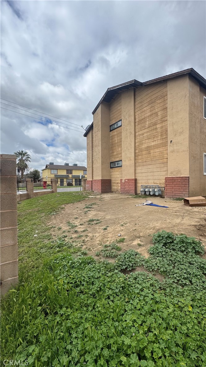 707 Sterling Property Photo 2