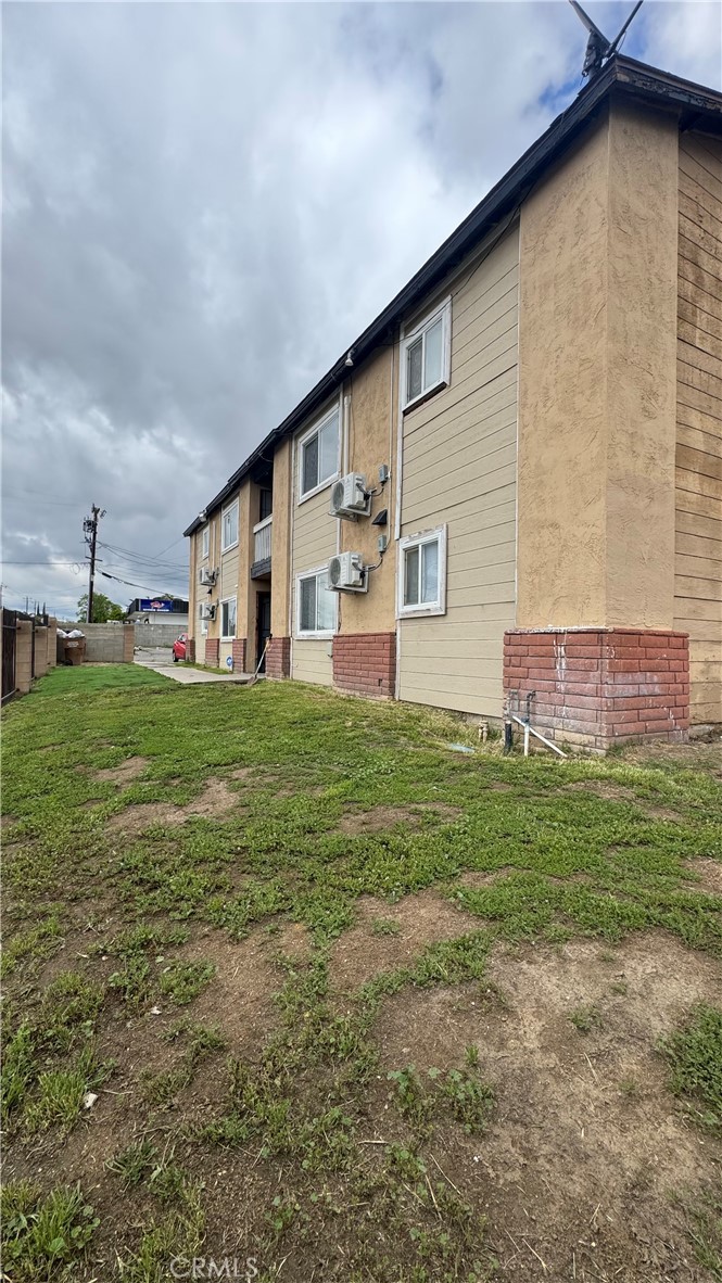 707 Sterling Property Photo 4