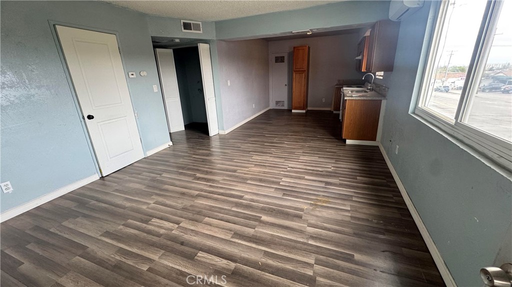 707 Sterling Property Photo 17