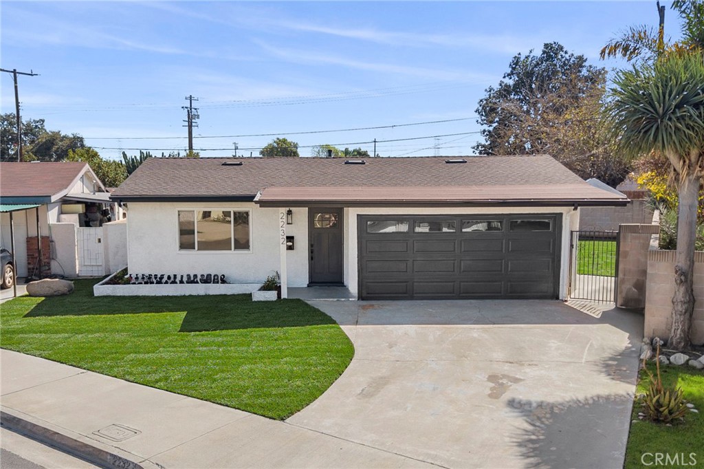 2232 Delnice Ave Property Photo
