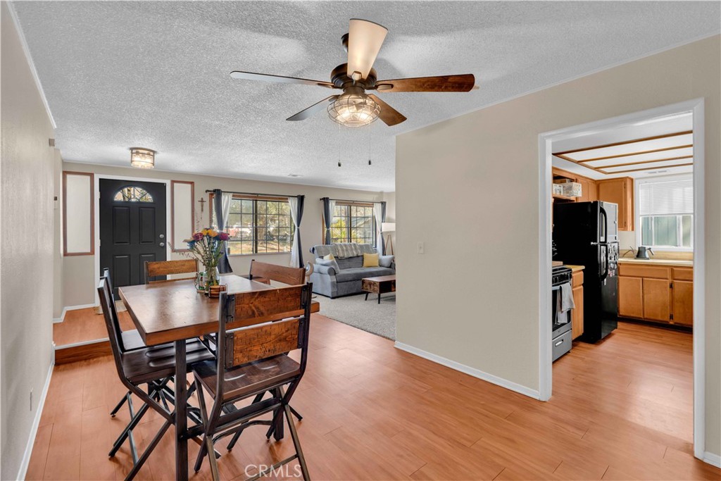 22783 Fir Lane Property Photo 3