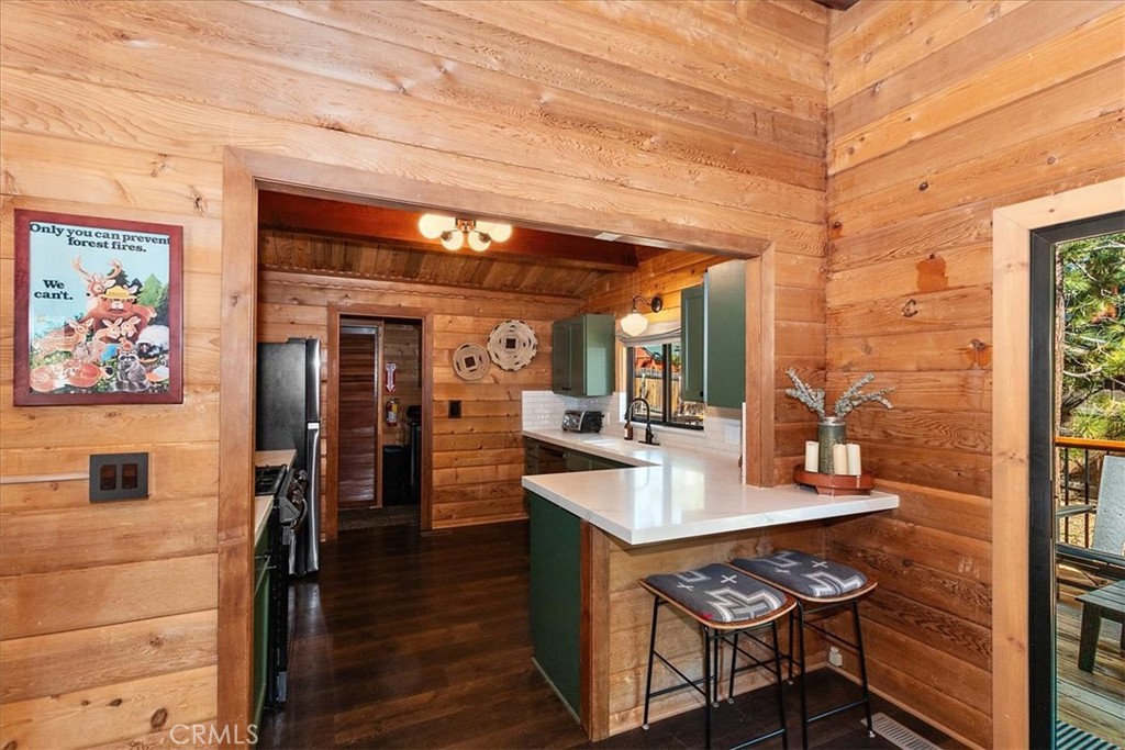 107 Teakwood Drive Property Photo 9
