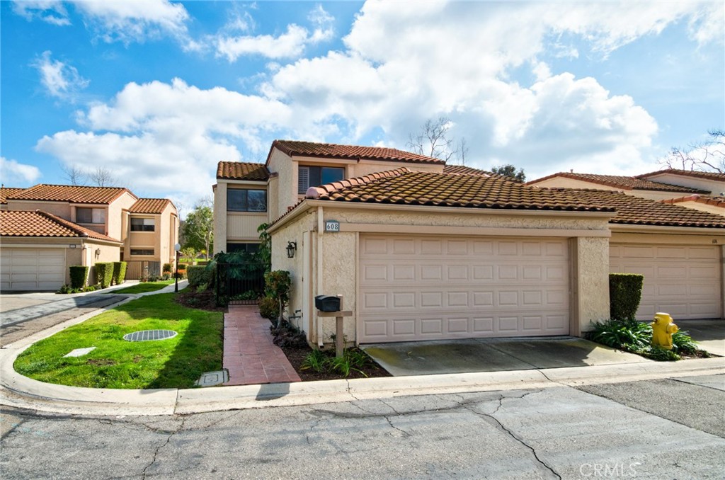 608 Inverness Court Property Photo