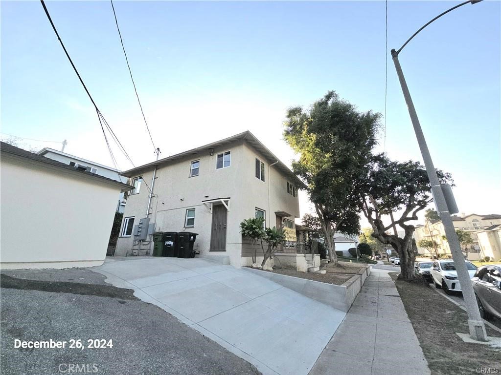 7030 Ramsgate Avenue Property Photo 2