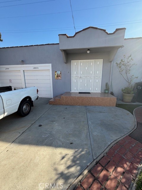 2444 1/2 Walnut Street Property Photo