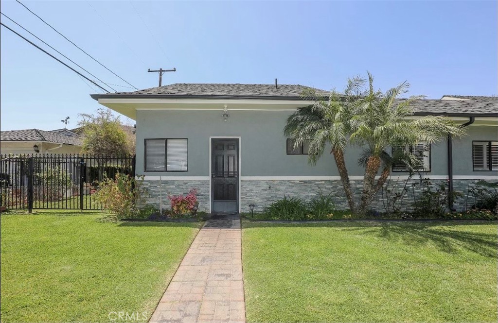 5302 Carley Property Photo