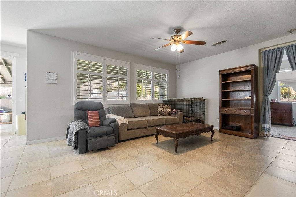 6136 Walnut Grove Court Property Photo 13