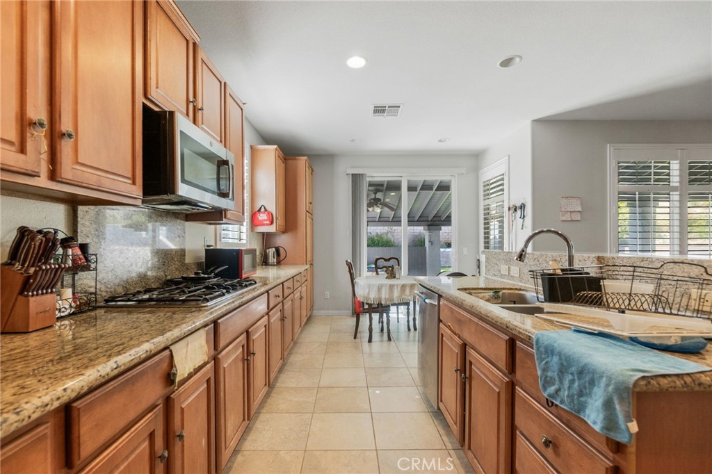 6136 Walnut Grove Court Property Photo 20