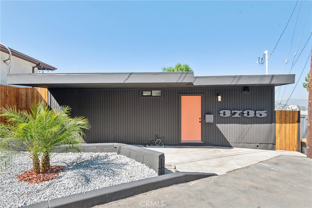 3735 Latrobe Street Property Photo