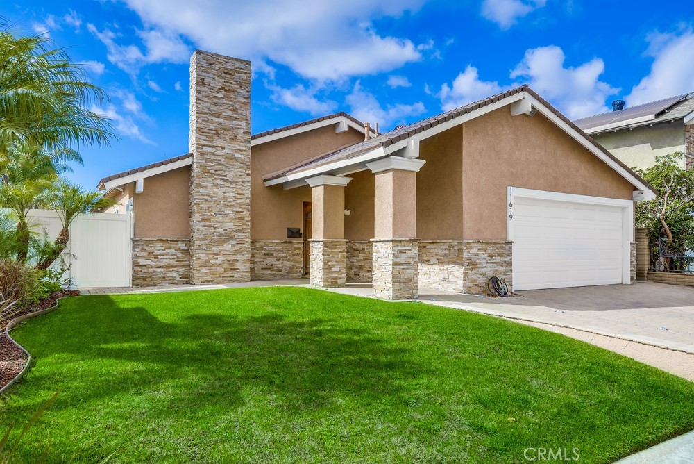 11619 Malden Street Property Photo