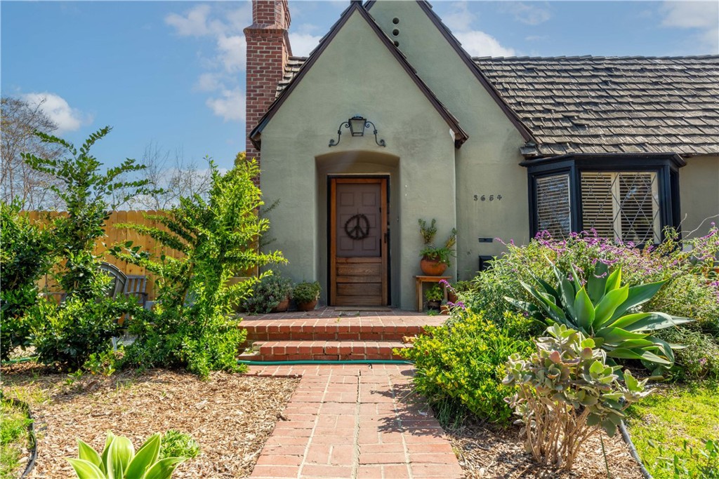 3654 Lemon Avenue Property Photo