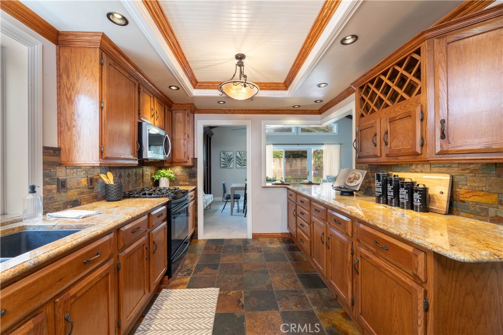 1915 Volk Ave. Property Photo 20