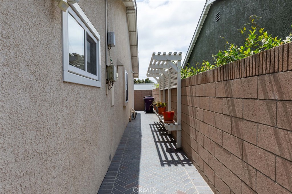 1915 Volk Ave. Property Photo 57