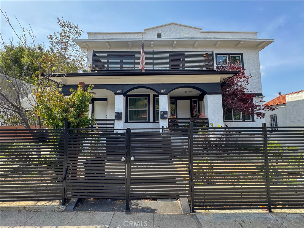 515 S Coronado Street Property Photo 1