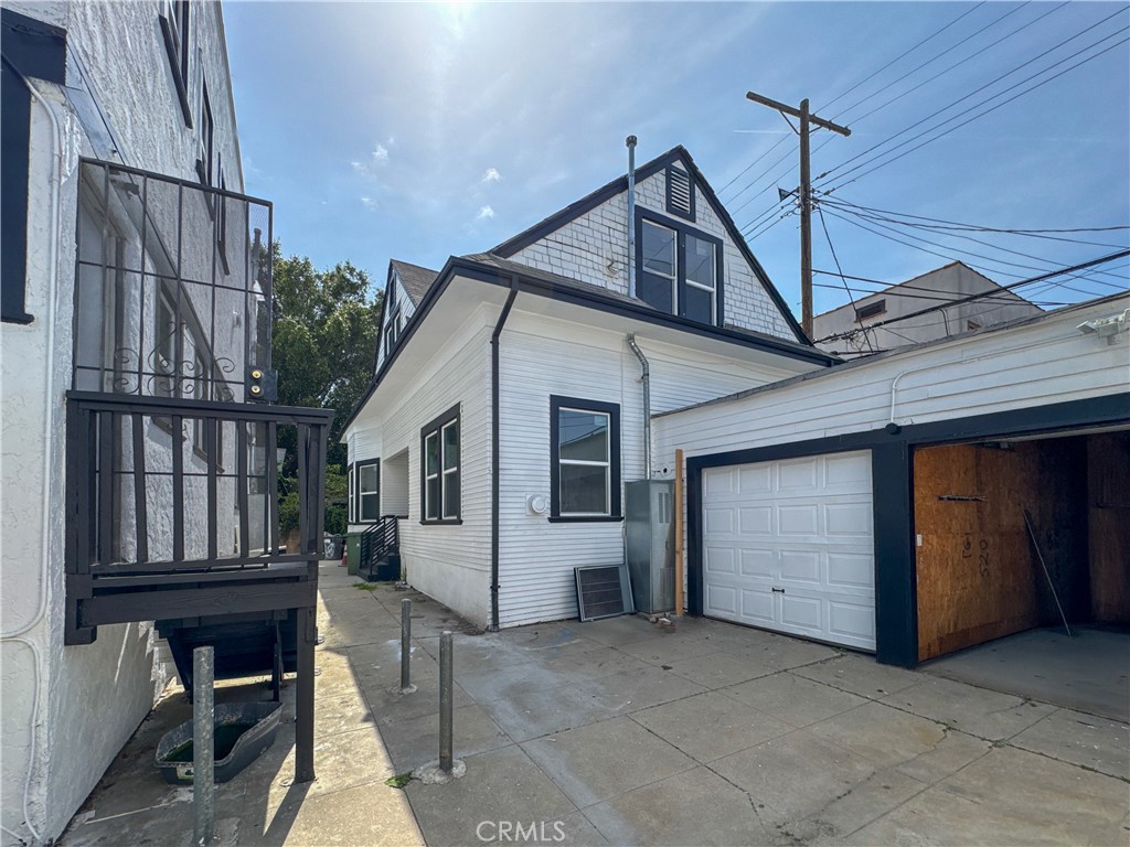 515 S Coronado Street Property Photo 7