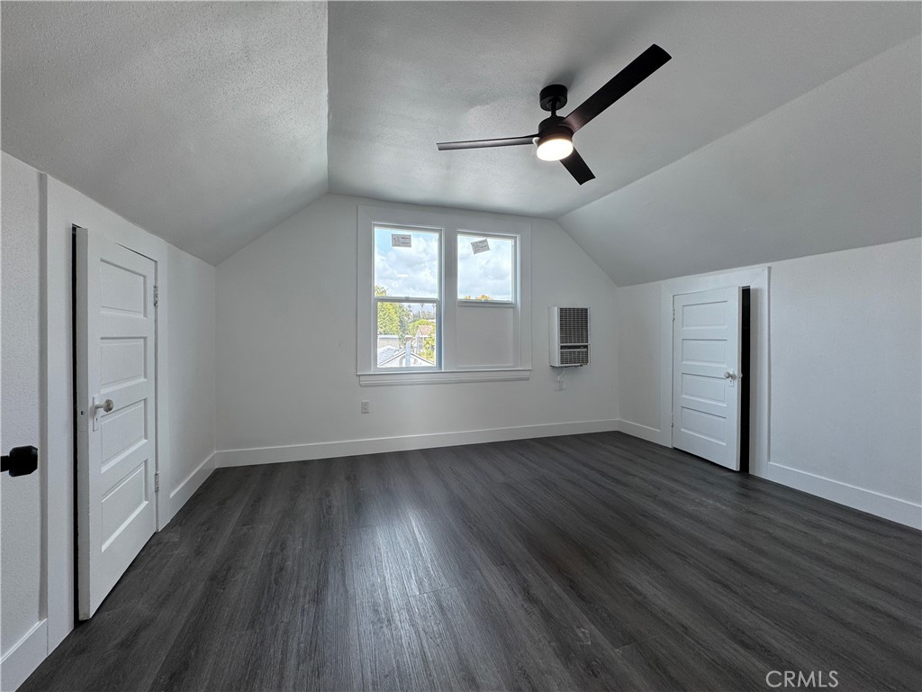 515 S Coronado Street Property Photo 14