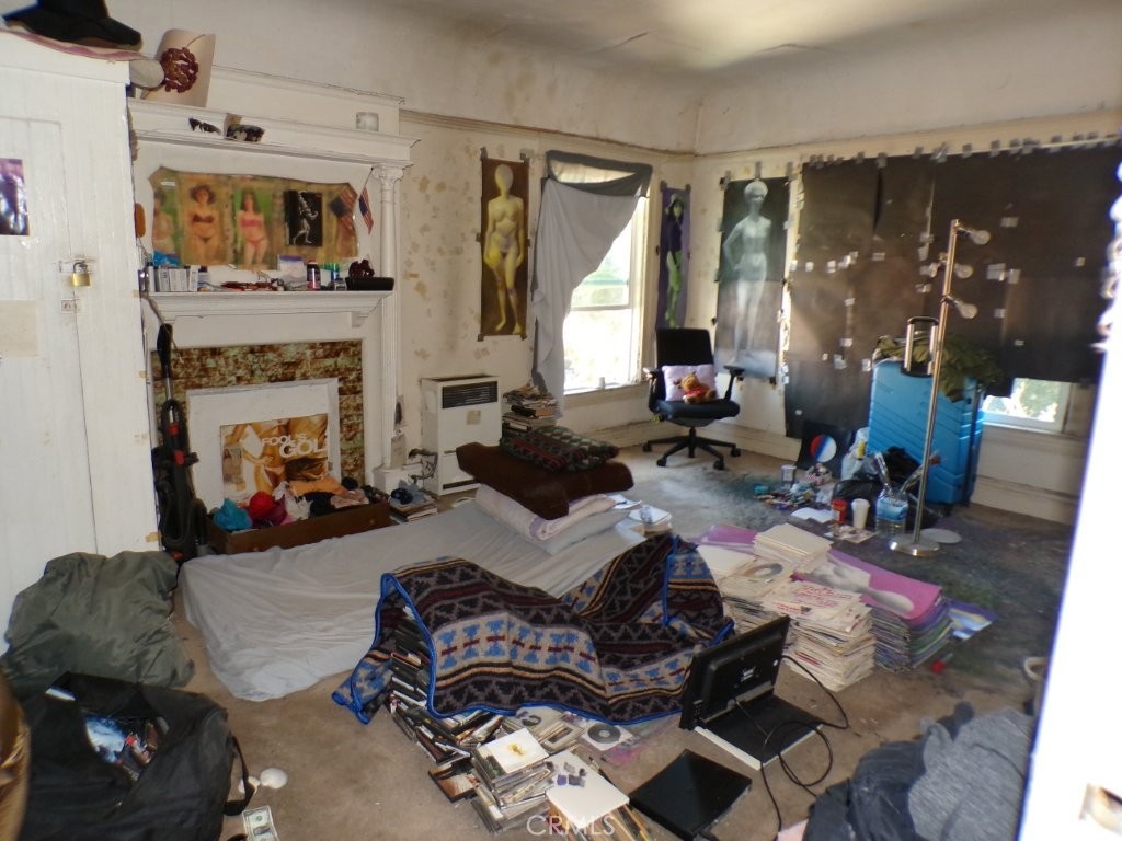 515 S Coronado Street Property Photo 48