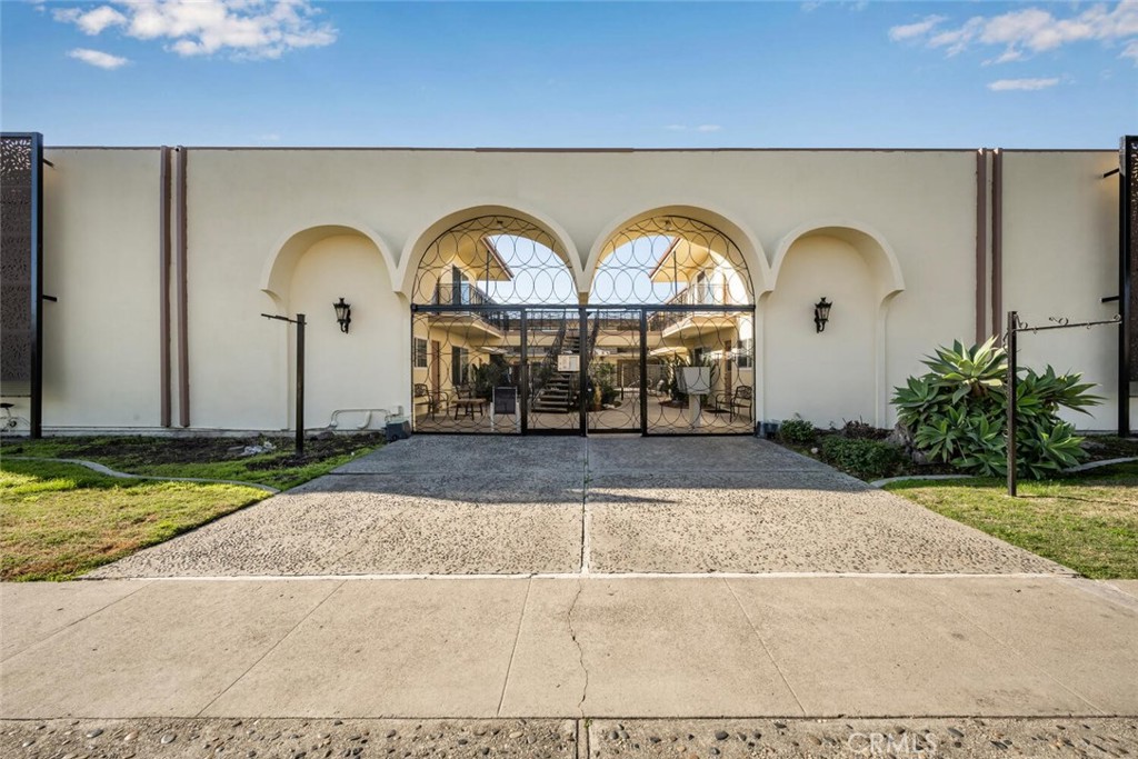 90720 Real Estate Listings Main Image