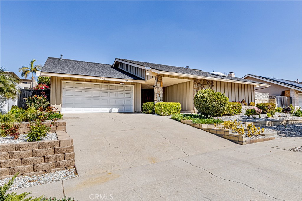 1809 Yermo Place Property Photo