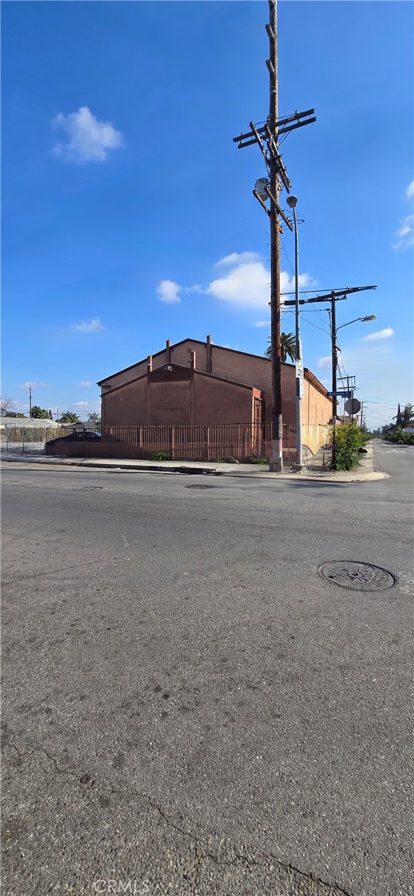 10982 Wilmington Avenue Property Photo
