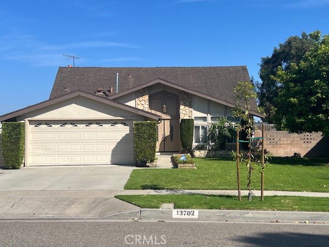 13702 Darvalle Street Property Photo