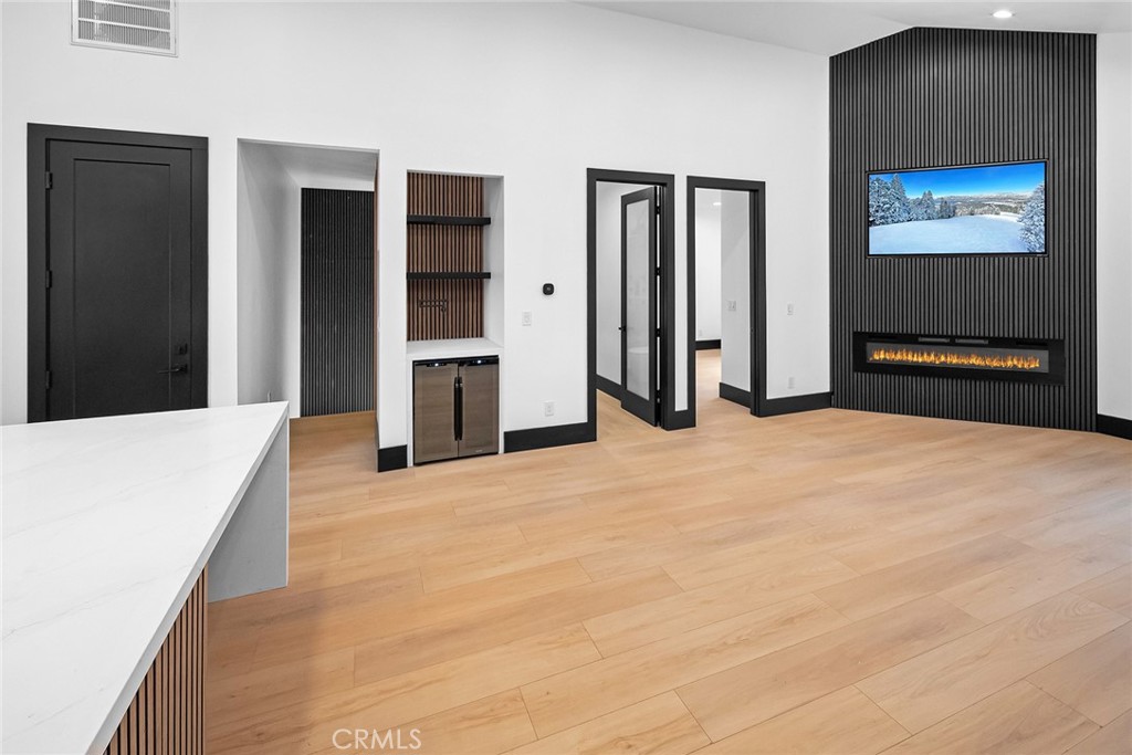 129 Winding Lane Property Photo 8