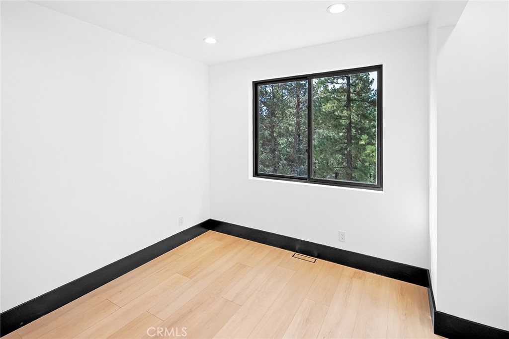 129 Winding Lane Property Photo 26