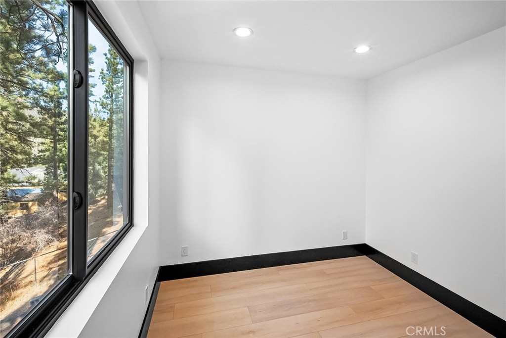 129 Winding Lane Property Photo 49