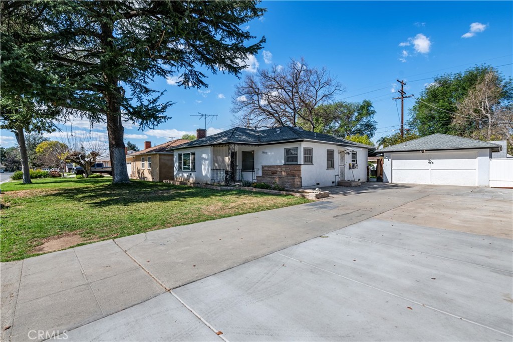 4853 El Molino Avenue Property Photo