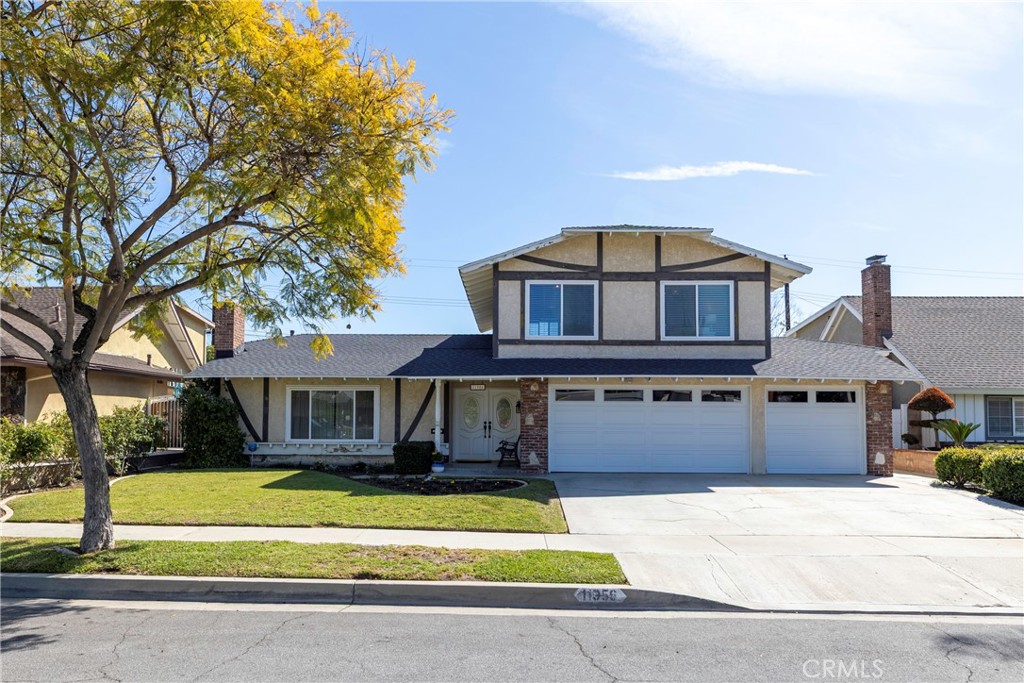 11956 La Cima Drive Property Photo