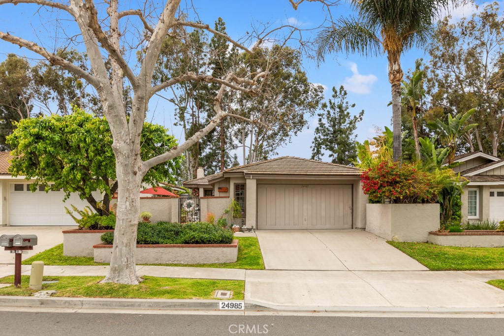 24985 Sunset Place W Property Photo