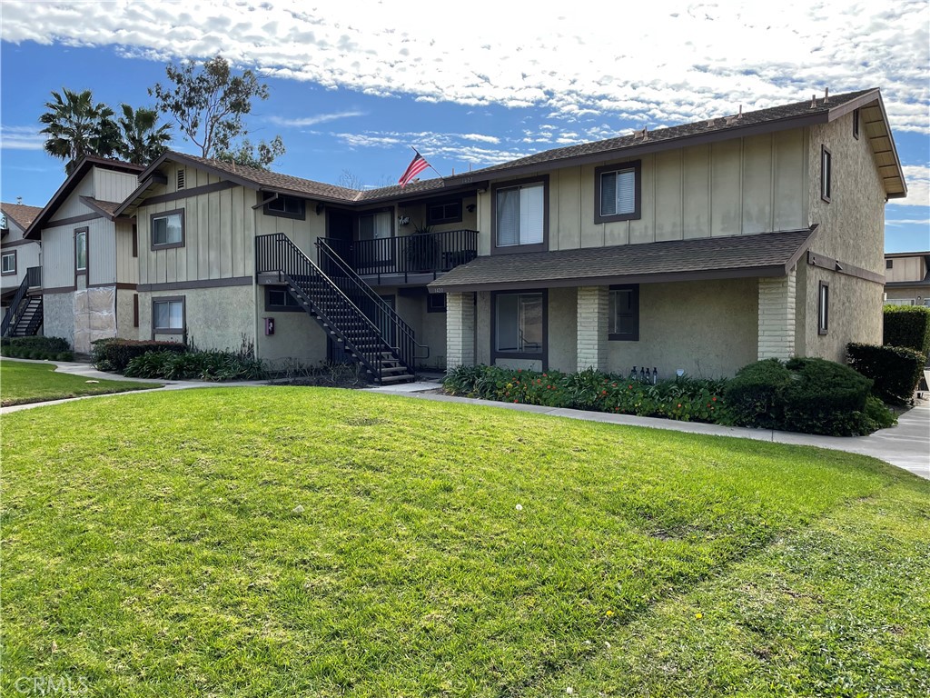 1420 E Lincoln Ave Avenue Property Photo 1
