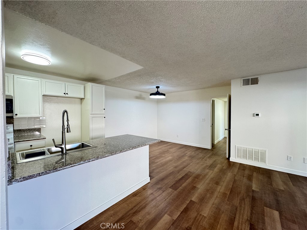 2501 W Sunflower Avenue H1 Property Photo