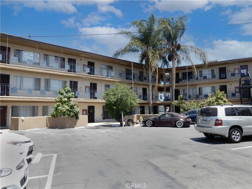 10355 Long Beach Boulevard Property Photo 9