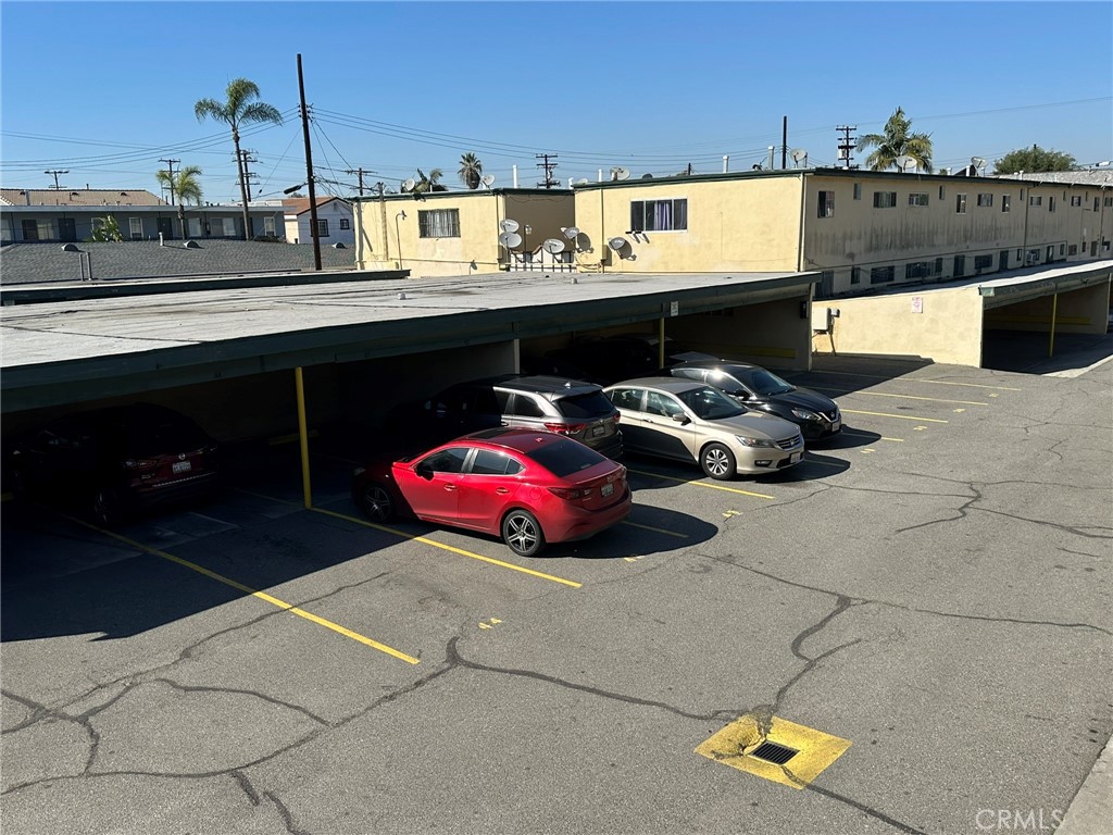 5030 Santa Ana Street Property Photo 6