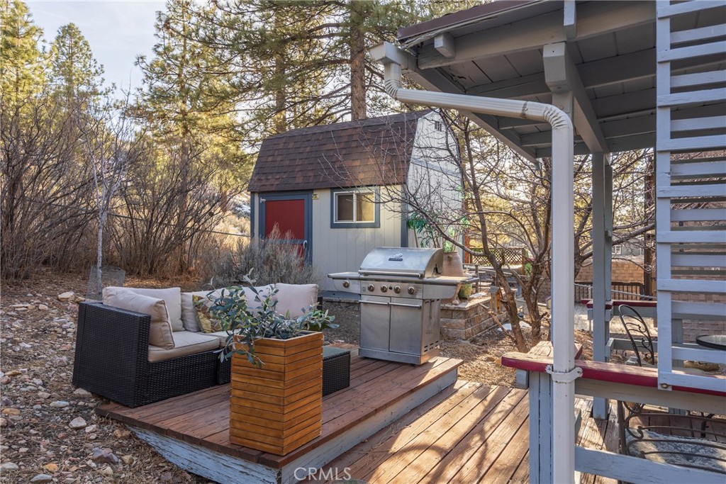 1116 E Big Bear Boulevard Property Photo 7