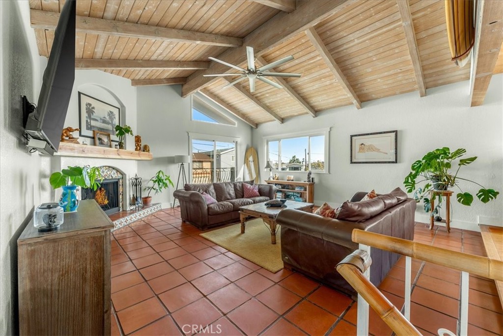 1511 Carver Street Property Photo 1