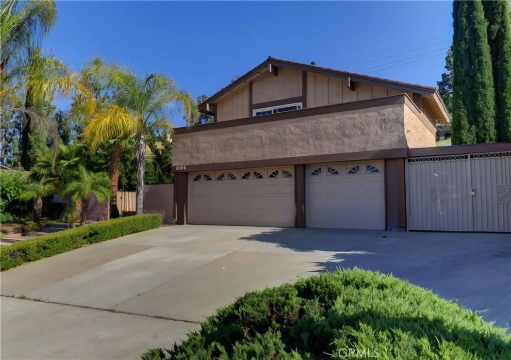 5824 E Camino Pinzon Property Photo