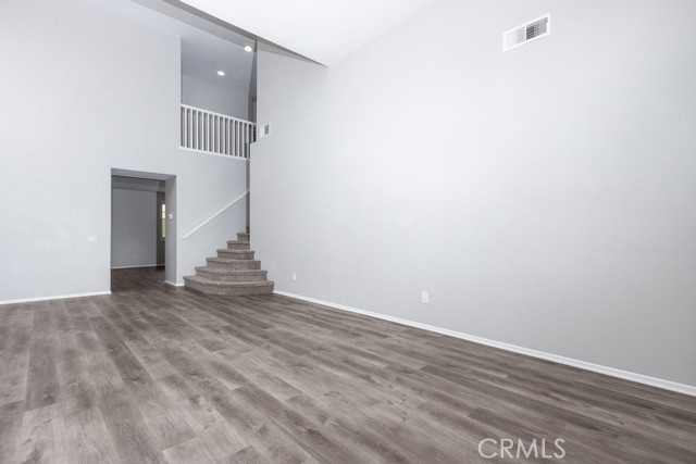 15542 Northwind Avenue Property Photo 9