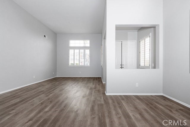 15542 Northwind Avenue Property Photo 12