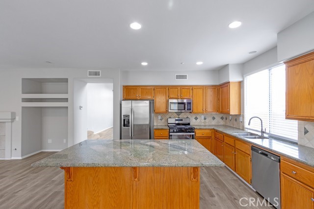 15542 Northwind Avenue Property Photo 20