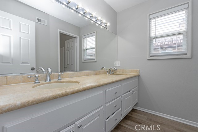 15542 Northwind Avenue Property Photo 45