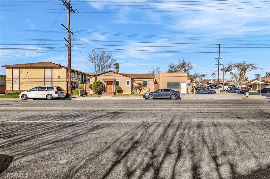 17105 Woodruff Avenue Property Photo