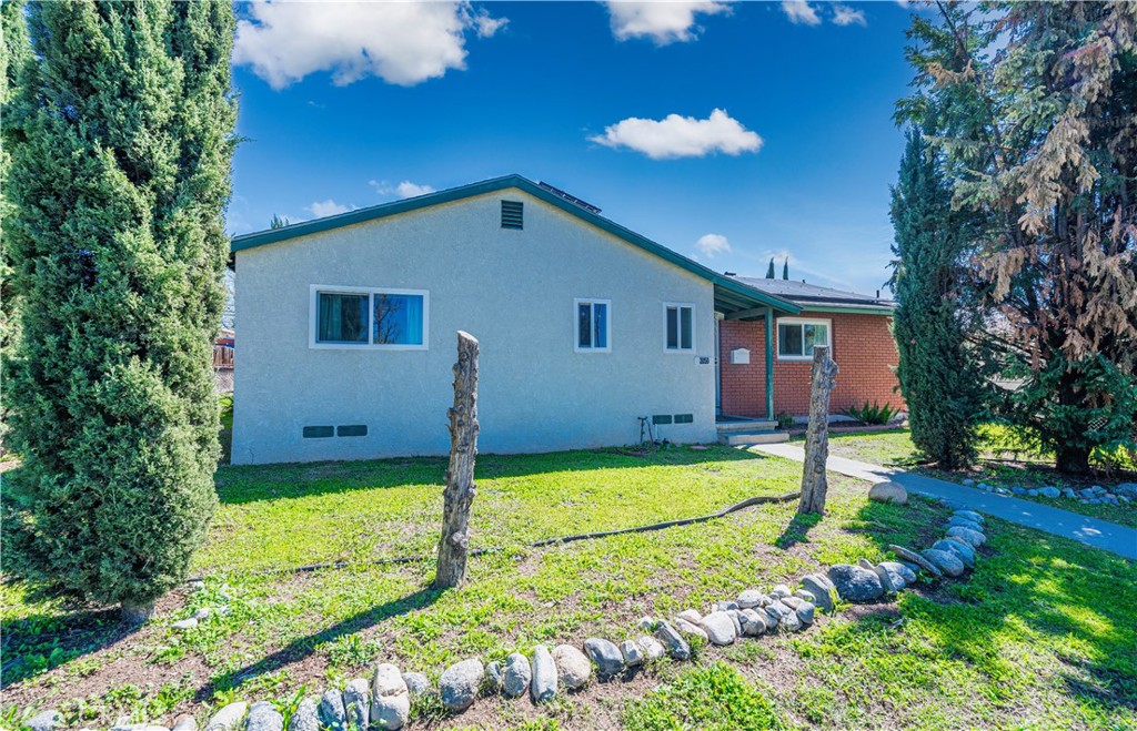 3050 N Garey Avenue Property Photo