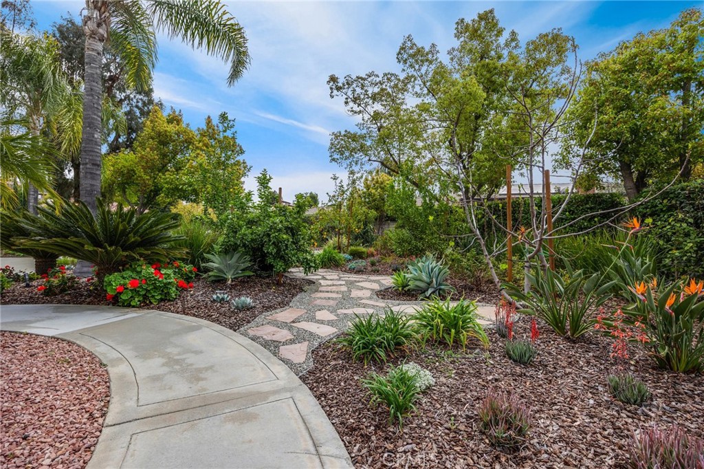 748 E Mariposa Drive Property Photo 60
