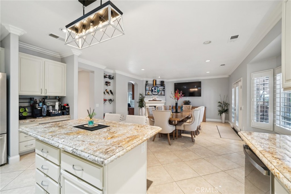 6822 Foxtail Court Property Photo 8