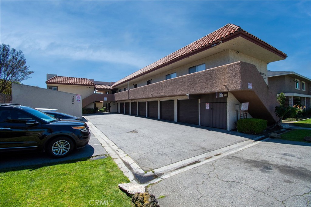 3300 W Orange Avenue Property Photo 1