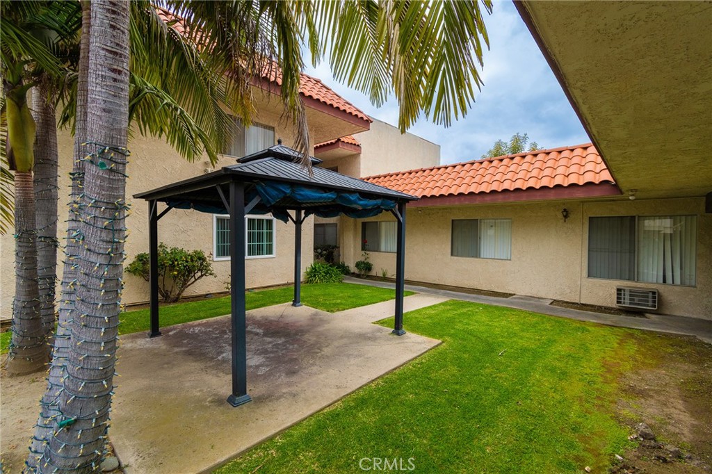 3300 W Orange Avenue Property Photo 5